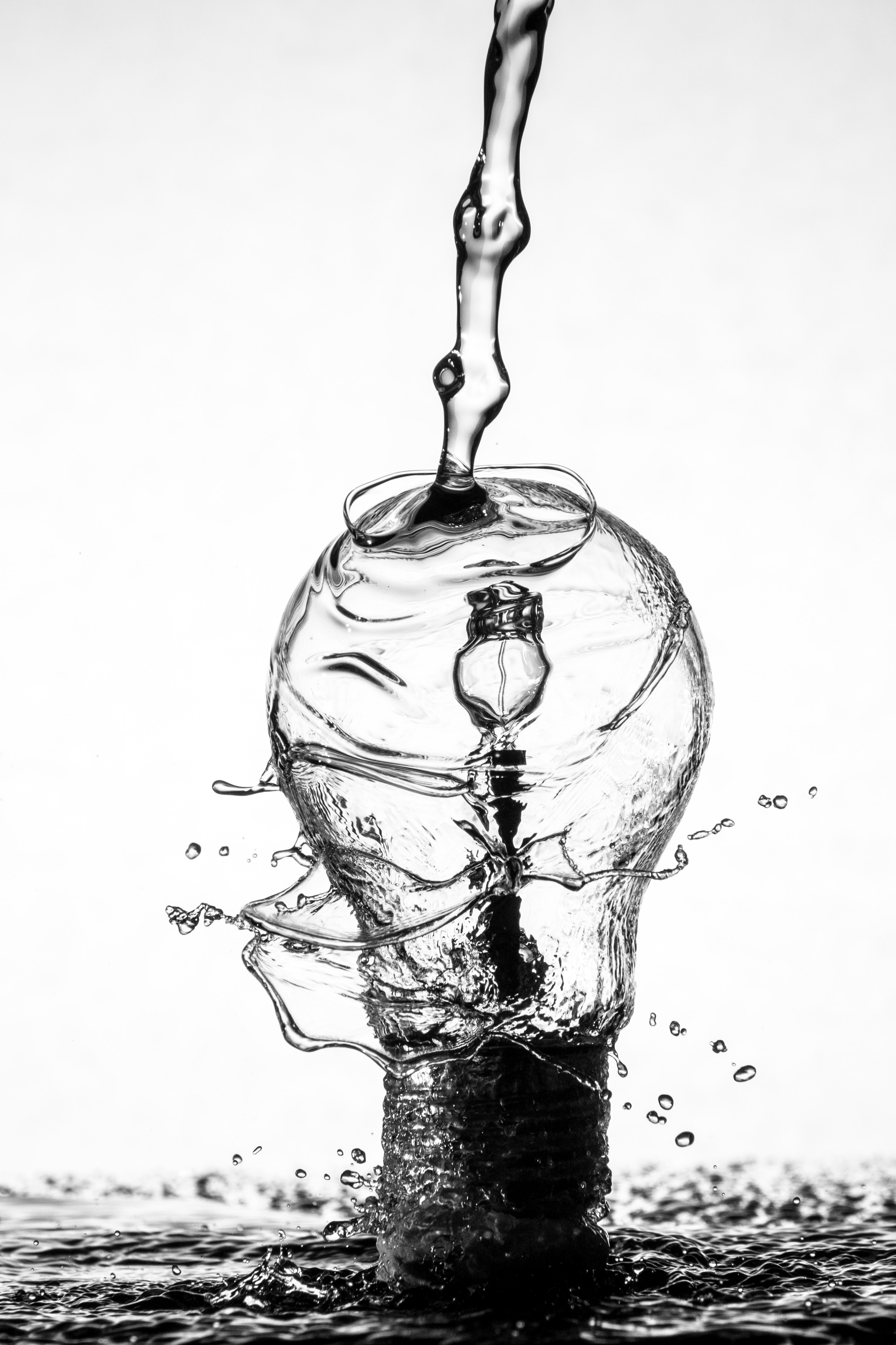 Light bulb water effect grey scale